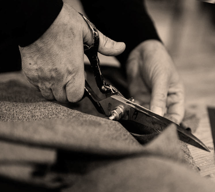 Taglio rivestimento materasso Taglio rivestimento materasso